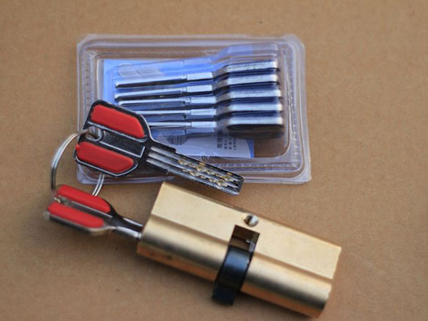 那曲換鎖(開鎖換鎖芯公司電話)