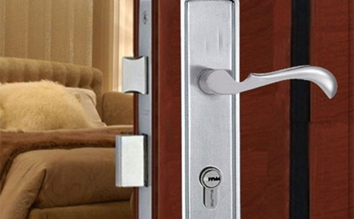 七臺河換鎖電話(開門鎖安裝指紋鎖)